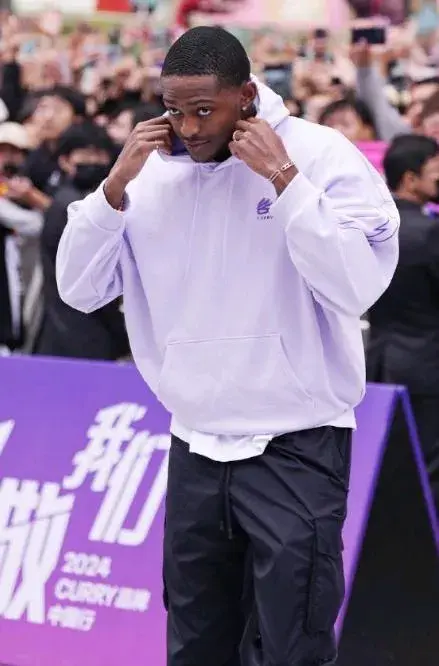 薪续约合同, 助攻的球员, msn