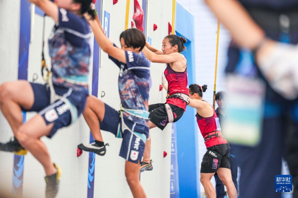 张少琴和周, 当日, 成都世运会 张少琴和周, 当日, 成都世运会