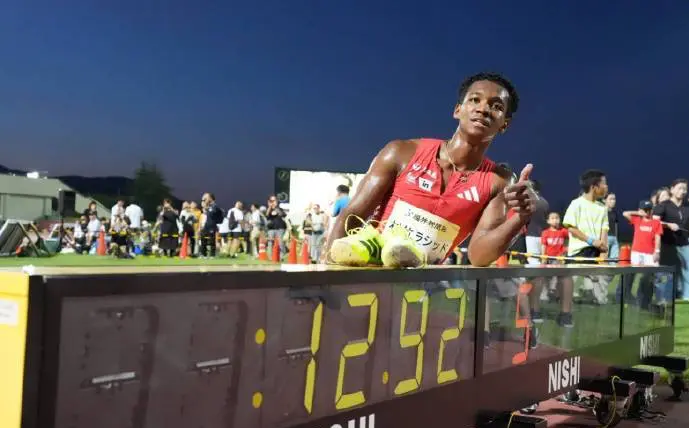 在北京时间, 母亲是日本, 甚至根本就