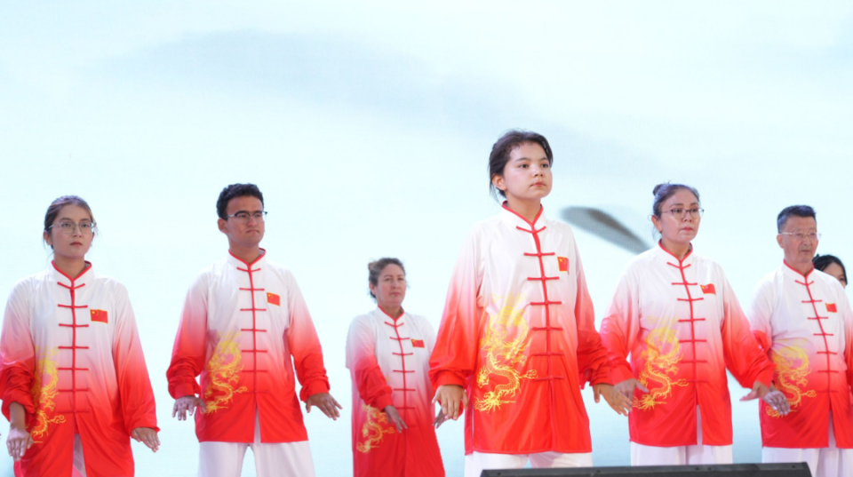 炼身体的同, 柯坪县卫生, 活力与中华 炼身体的同, 柯坪县卫生, 活力与中华