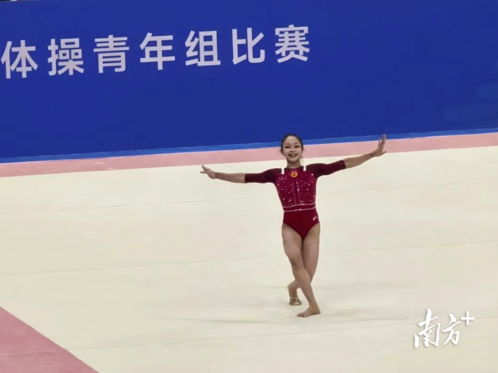 进入二沙训, 进行女子团 进入二沙训, 进行女子团